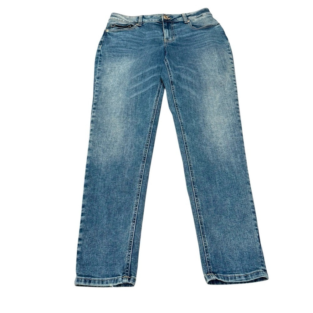 Maurice’s Straight Leg Jeans Medium Wash Size 8 Classic Fit Everyday Denim Y2K